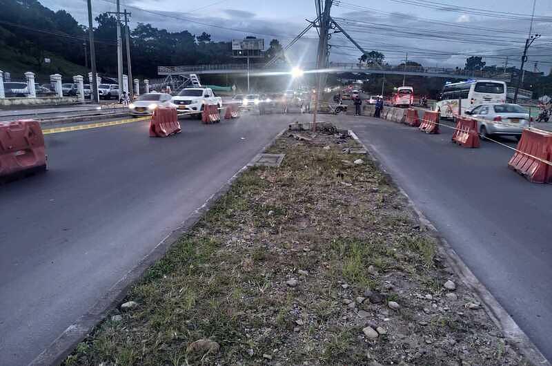 Retorno vial frente a Funeraria La Paz, ya está al servicio