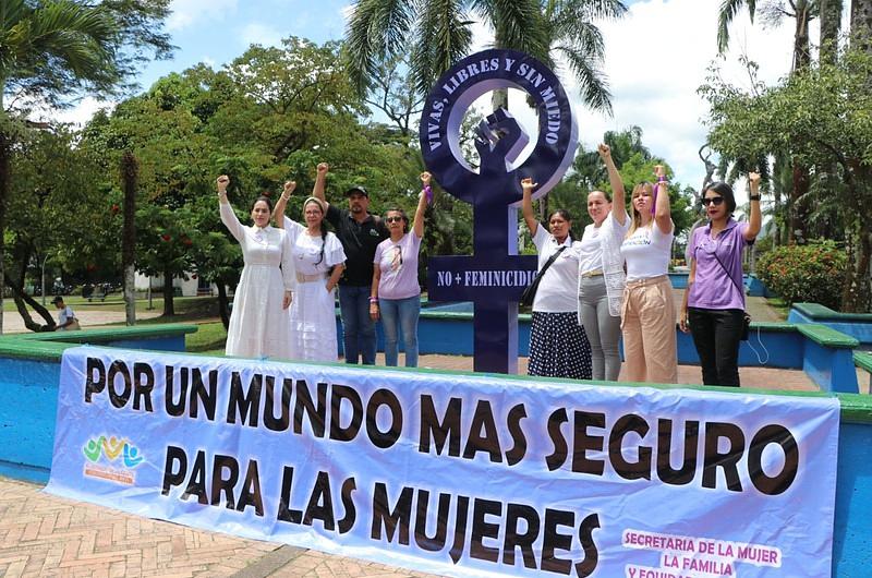Instalan  primer monumento contra el feminicidio en Villavo