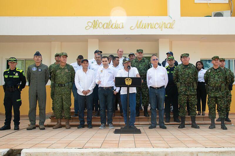 Petro ordena reinicio de diálogo con el ELN