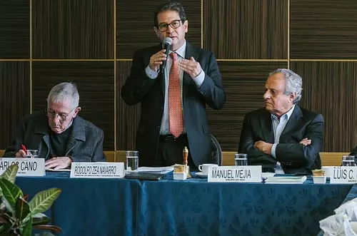 Estrategia para disminuir importaciones de soya y maíz