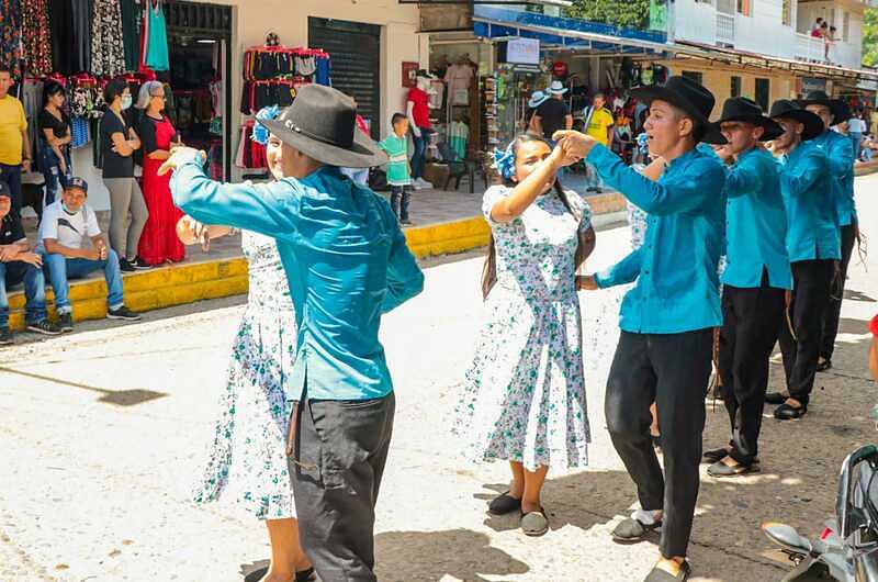 Vista Hermosa reactivó economía con Festival Renacimiento 