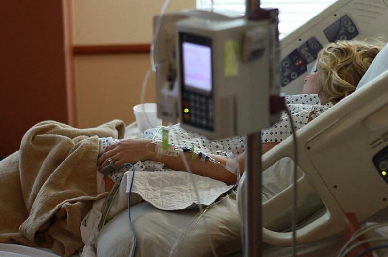 El 70 y 85 % de hospitalizados tuvo posibilidad de vacunarse