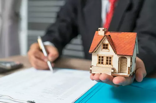 Gobierno inició entrega de subsidios de vivienda a jóvenes 