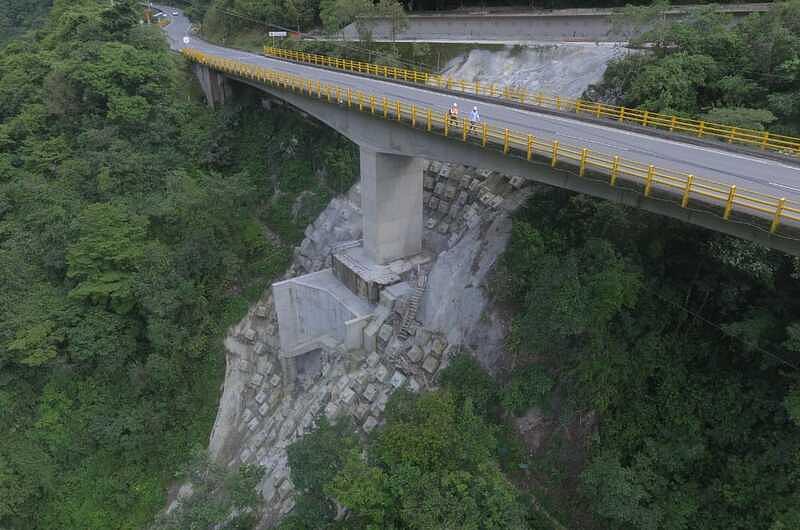  Otorgan licencia para la instalación malla en Puente Azotea