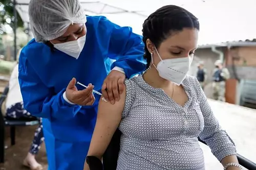 Segunda ‘vacunatón’ para gestantes y menores de 12 a 17 años