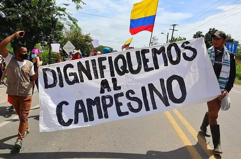 Campesinos de Meta y Guaviare denuncian hostigamientos 