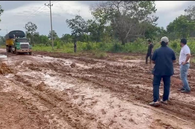 Pavimentarán tramo entre Puente Arimena y El Viento