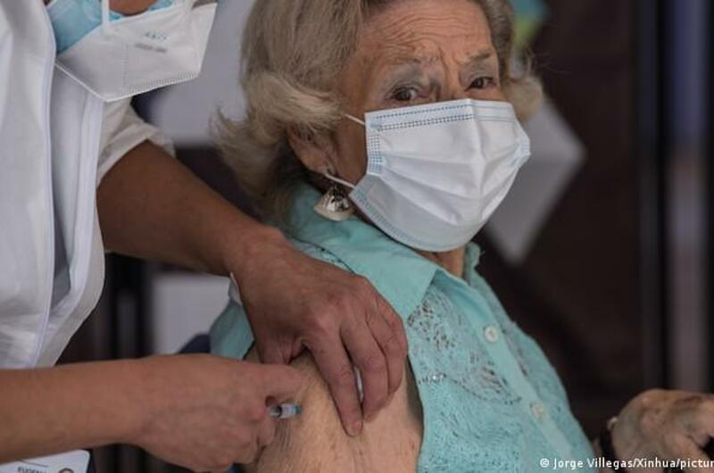 ¿Dónde se pueden vacunar los docentes en Villavicencio?