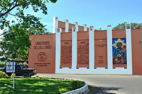 Estudiantes de Unillanos reclaman ayudas para seguir su carrera