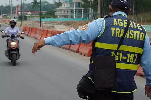 Listas nuevas normas sobre uso de cascos para motociclistas