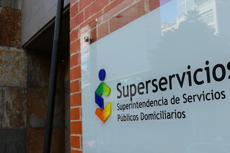 Superservicios autoriza a alcaldes para asumir costos de energía y gas