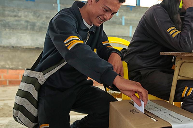 Presentan bases para elección de Consejos de Juventud