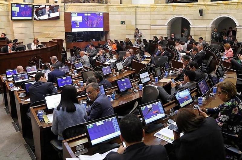 Pasa primer debate IVA para trabajadores independientes