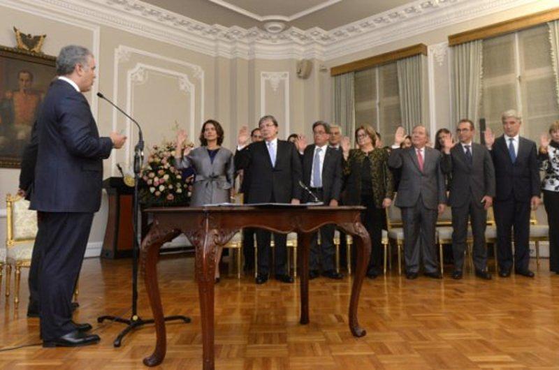 Cambios en el gabinete de Duque 