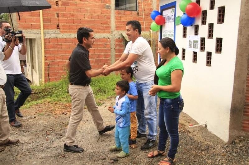 Seis familias del sector rural de villavicencio a estrenar casa