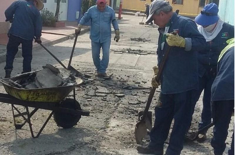 Reparcheo vial en el barrio Porvenir de Villavicencio 