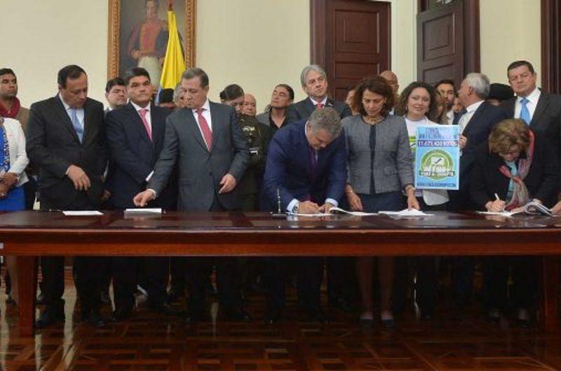 Presidente Duque firmó nuevo paquete anticorrupción