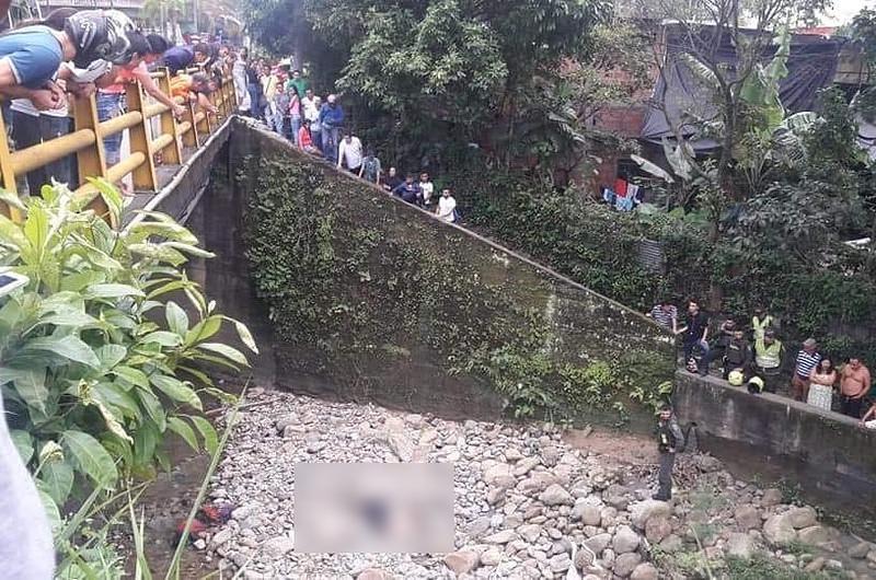 Como N.N fue identificado hombre hallado bajo el puente de Alkosto