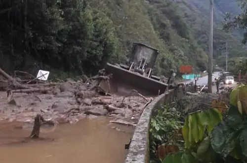 "No tenemos vía ni para Villavicencio,ni para Bogotá" Alcalde de Guayabetal