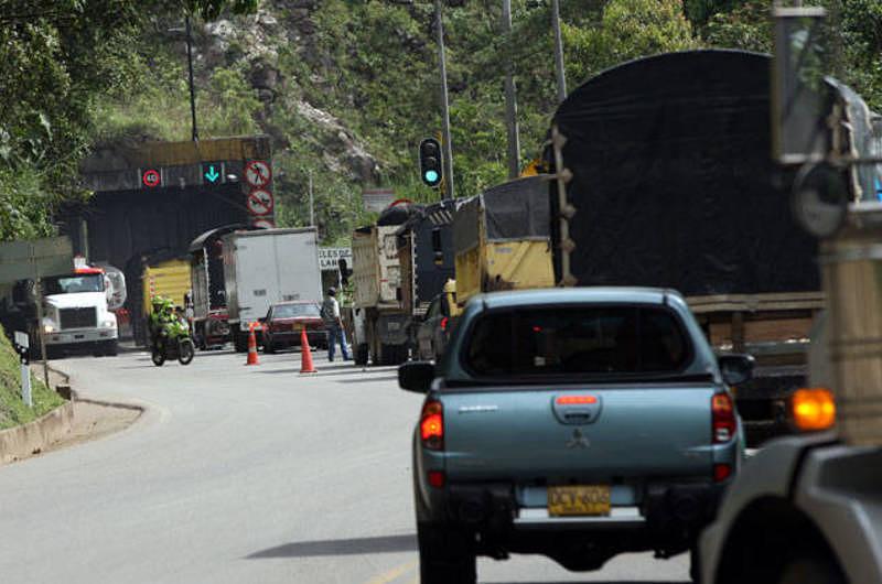 Paso alterno en la vía Bogotá-Villavicencio