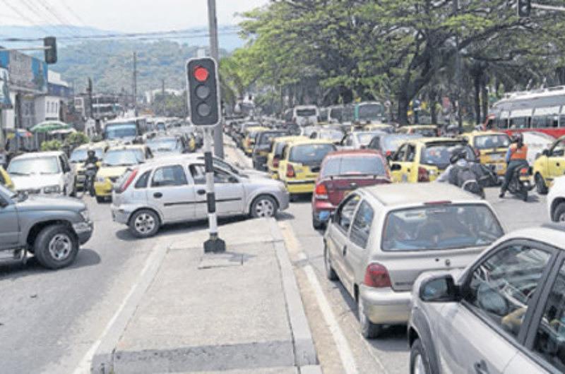 Villavicencio se está quedando pequeña para tanto carro