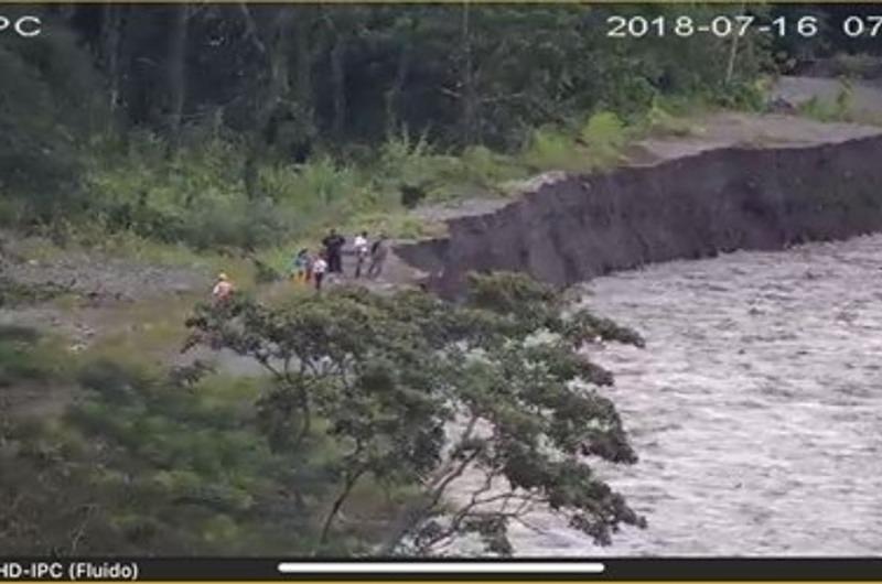 En alerta se encuentra el Jarillón que protege al río Guayuriba