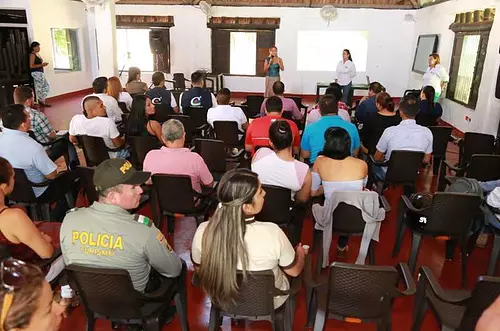 Prestadores de servicios turísticos se capacitaron en normas ambientales