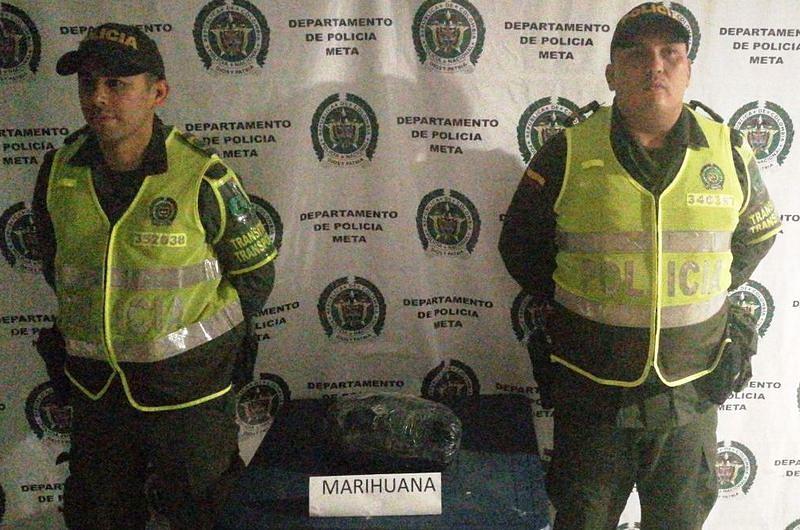 2 kilos de marihuana incautados sobre la vía hacia Puerto Gaitán 