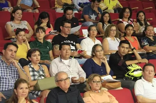 Se formalizó la nómina de docentes en Villavicencio