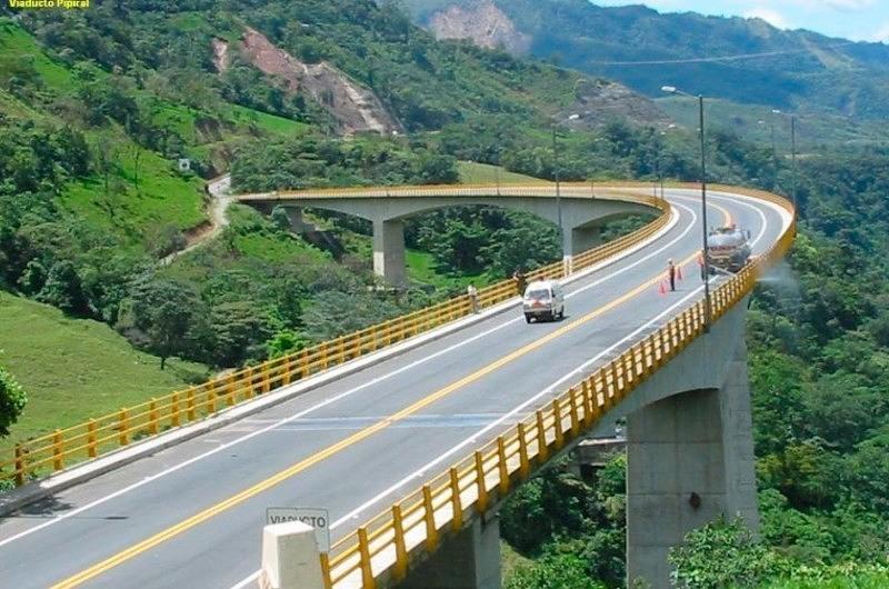 Se evacuaran vehículos de carga pesada vía Bogotá-Villavicencio