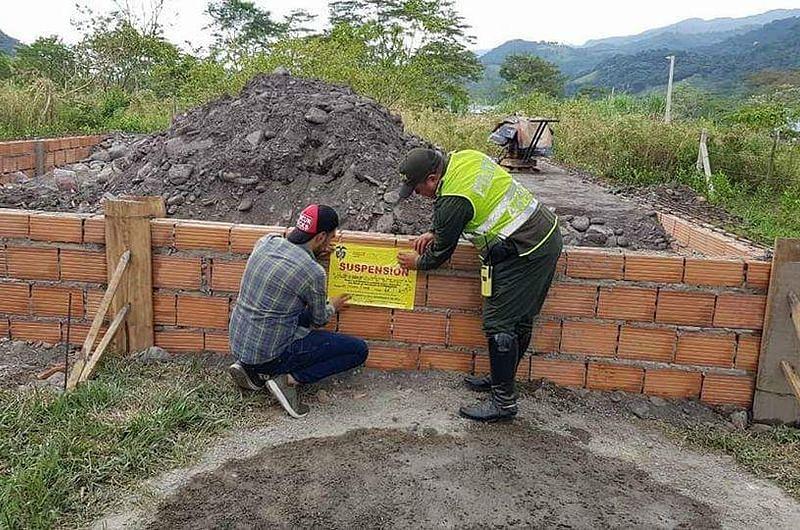 Se imponen sellos a construcción en vereda La Argentina