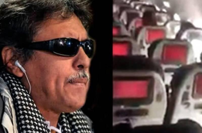  En vídeo, Jesús Santrich es insultado en pleno vuelo 