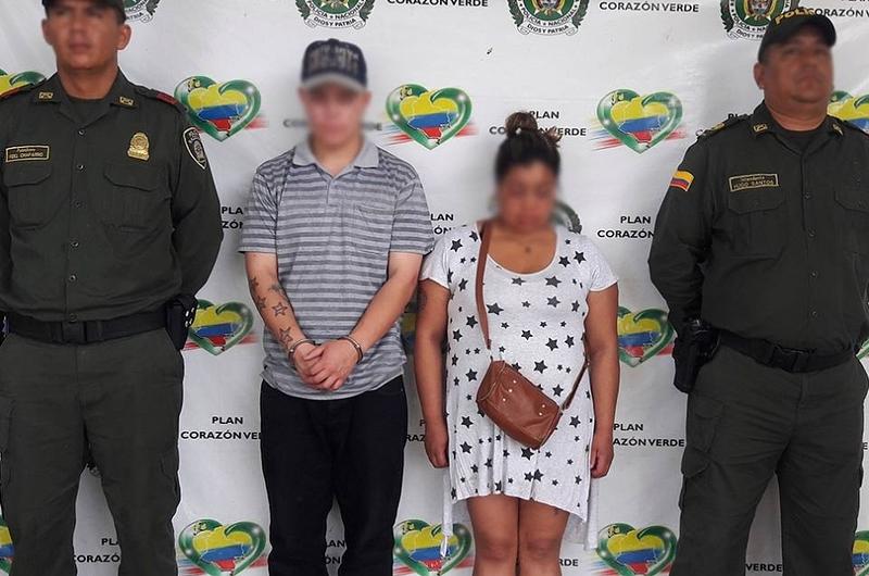 Presunta pareja de estafadores fue detenida con dinero falso