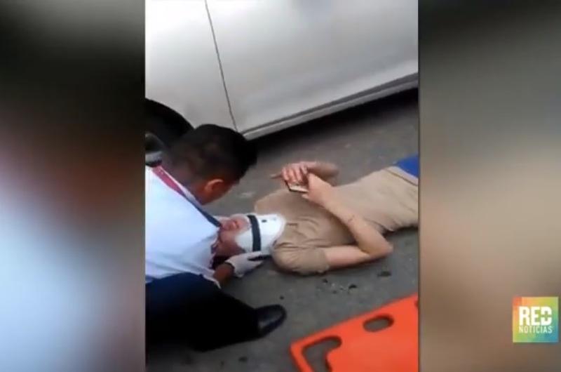 En vídeo, mujer grabó como un hombre la atropelló con un carro