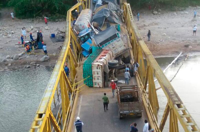 Construirán paso alterno por colapso de puente en río Chartre en Casanare