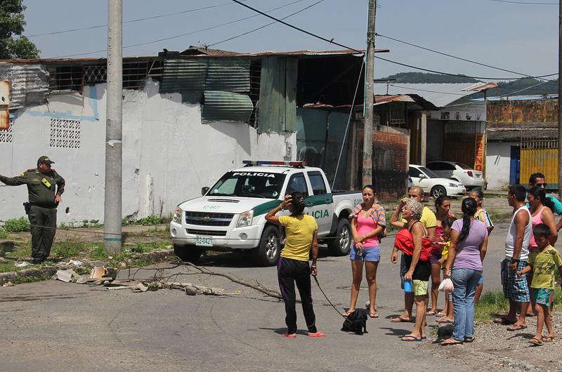 Habitantes de Brisas del Guatiquía reclaman mejor servicio de energía