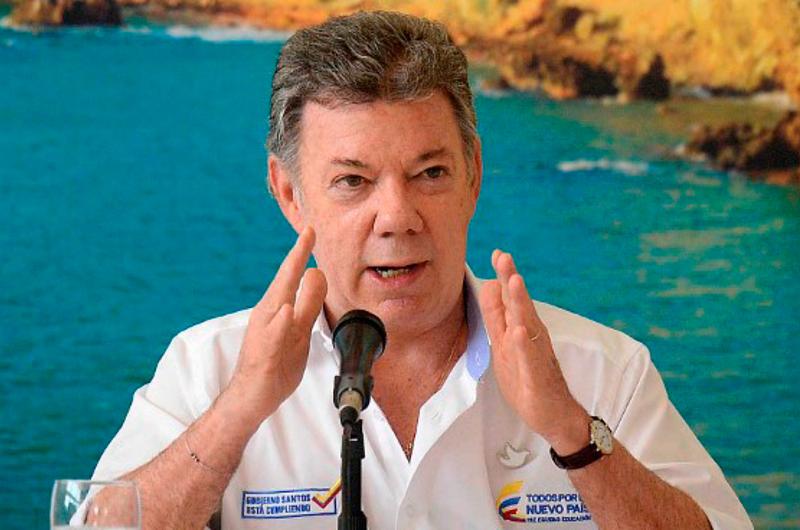 Santos anuncia drásticas medidas contra el paro camionero