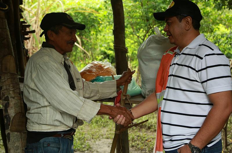 Afectados por ola invernal en Puerto Gaitán reciben ayudas humanitarias