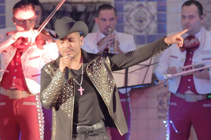 'Que mal te va sin mí', nuevo sencillo de Espinoza Paz