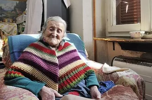 Ella es la última persona nacida en los 1800