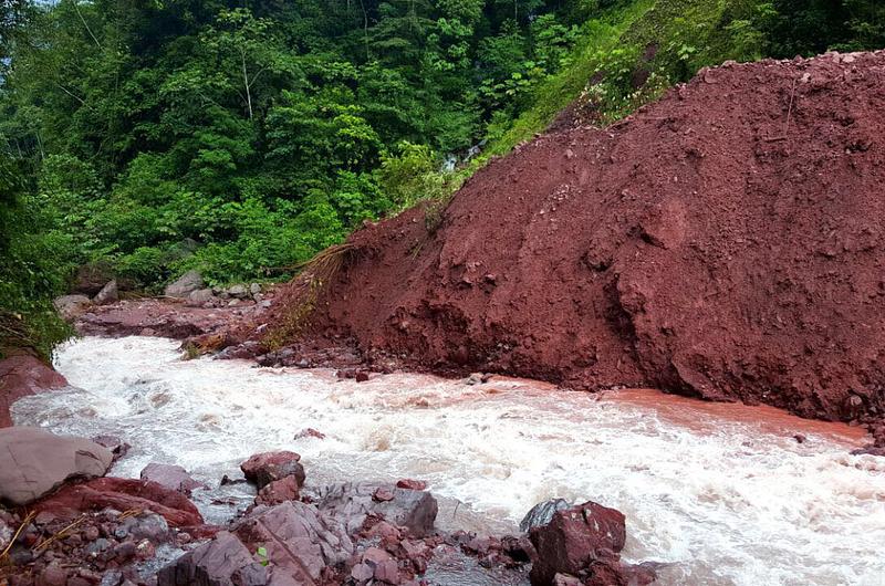 Por derrumbes en cañón de quebrada La Honda, Villavo permanece sin agua