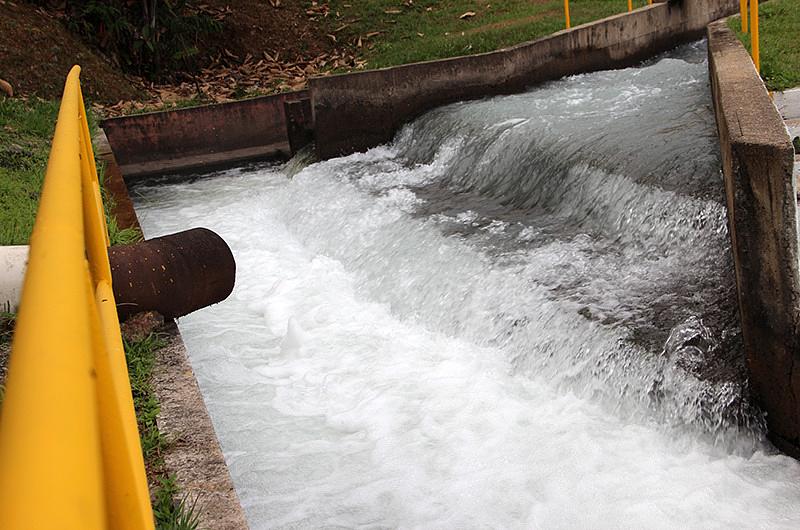 Acacías amanece sin agua por constantes lluvias