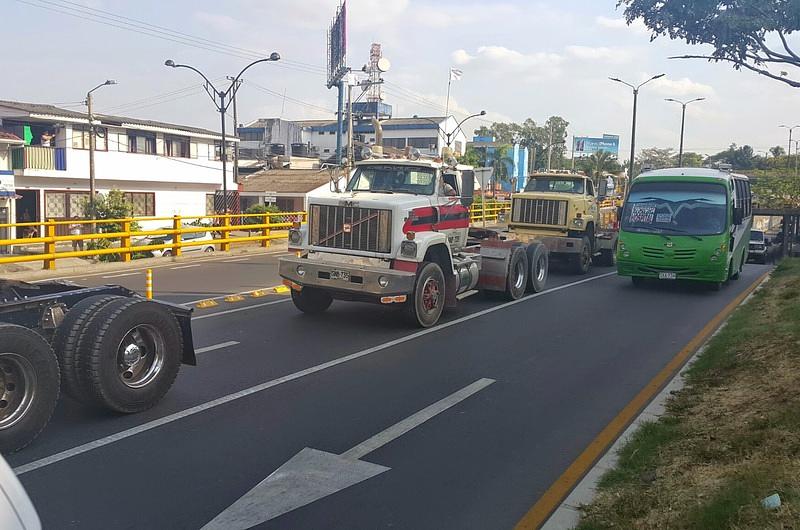 Desde hoy restricción de vehículos de carga en red vial del Meta y el resto del país