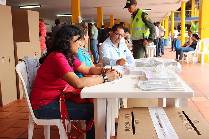 Con poca asistencia de votantes comienza jornada electoral en Villavicencio