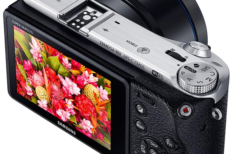 Samsung presenta su nueva cámara NX500