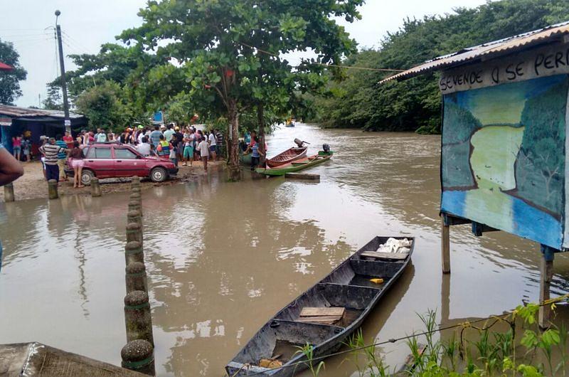 Inundaciones afectan 49 familias en el municipio de Puerto López