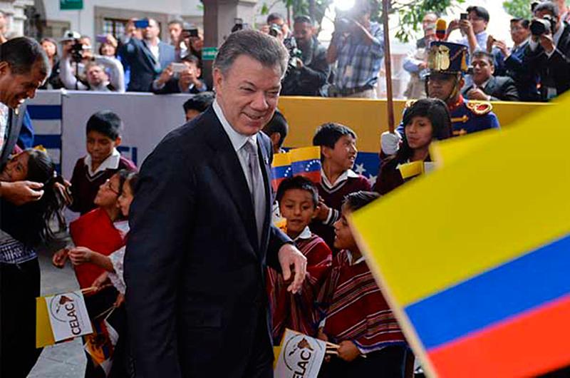 Presidente Santos viaja a La Habana para reunirse con negociadores