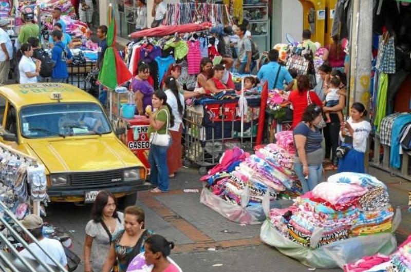 Los vendedores ambulantes fueron provisionalmente ubicados en el Villa Julia