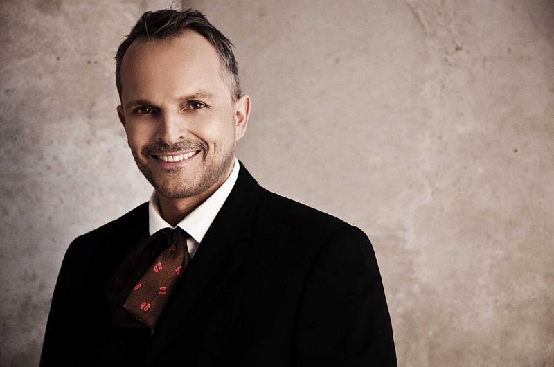 Miguel Bosé habla de su nueva producción