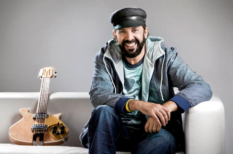 “Canto a Colombia” es la nueva canción de Juan Luis Guerra